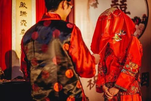 廣州算命大師：教你如何從八字看女命的婚姻不順！